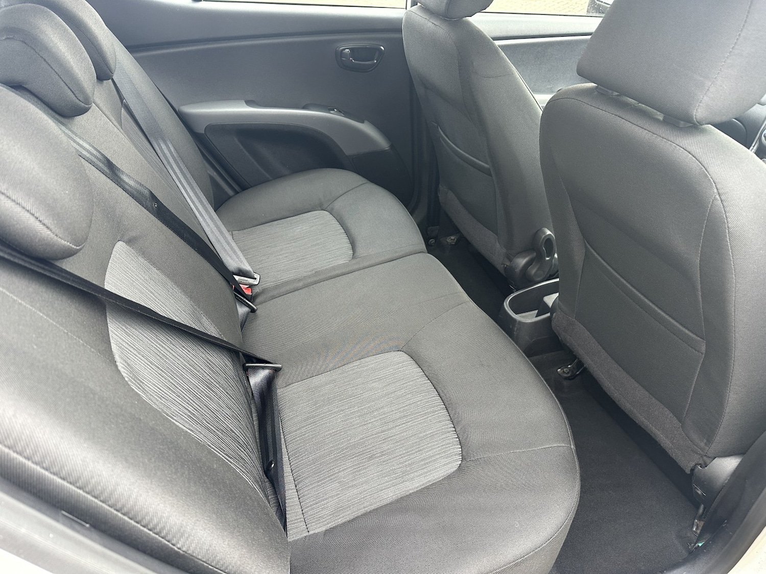 Used Hyundai i10 2012 for sale - 76956943: Photo 12