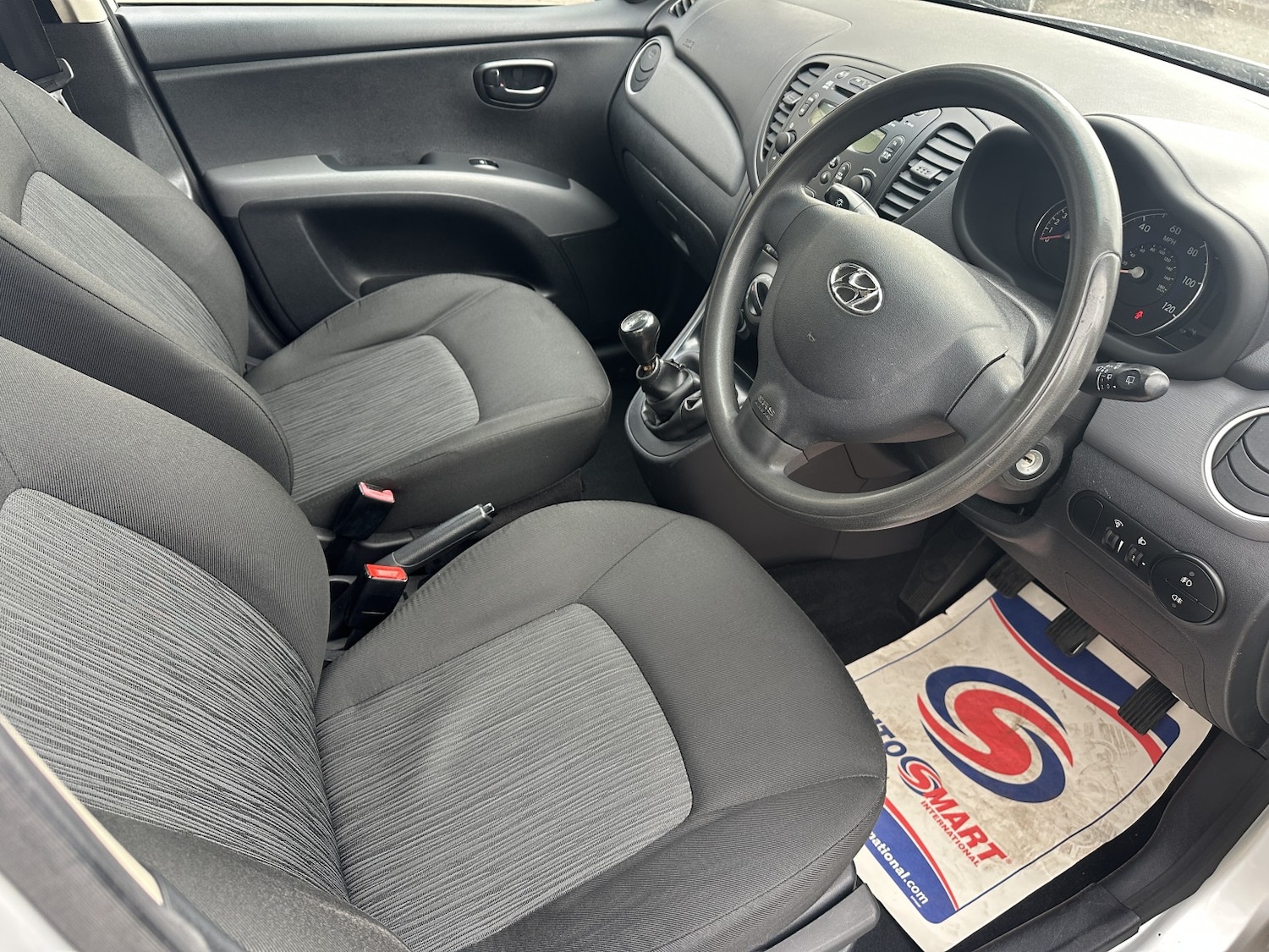 Used Hyundai i10 2012 for sale - 76956943: Photo 13