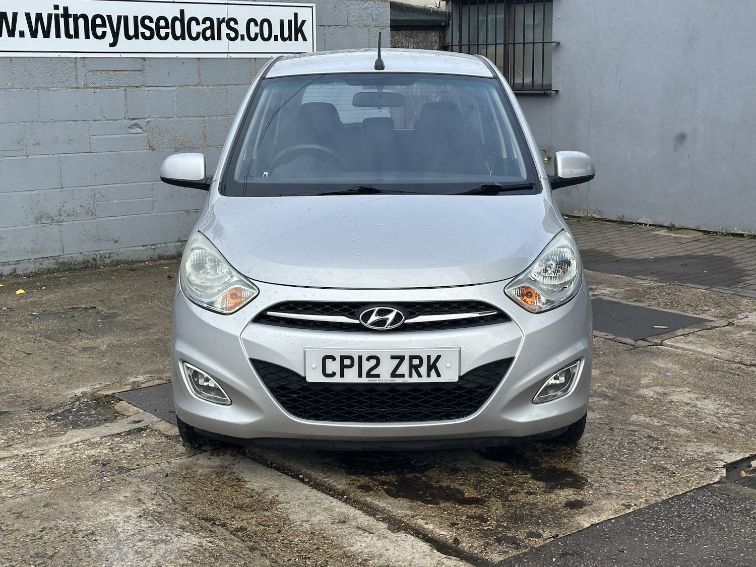 Used Hyundai i10 2012 for sale - 76956943: Photo 2