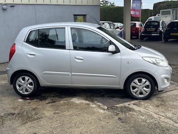 Used Hyundai i10 2012 for sale - 76956943: Photo
