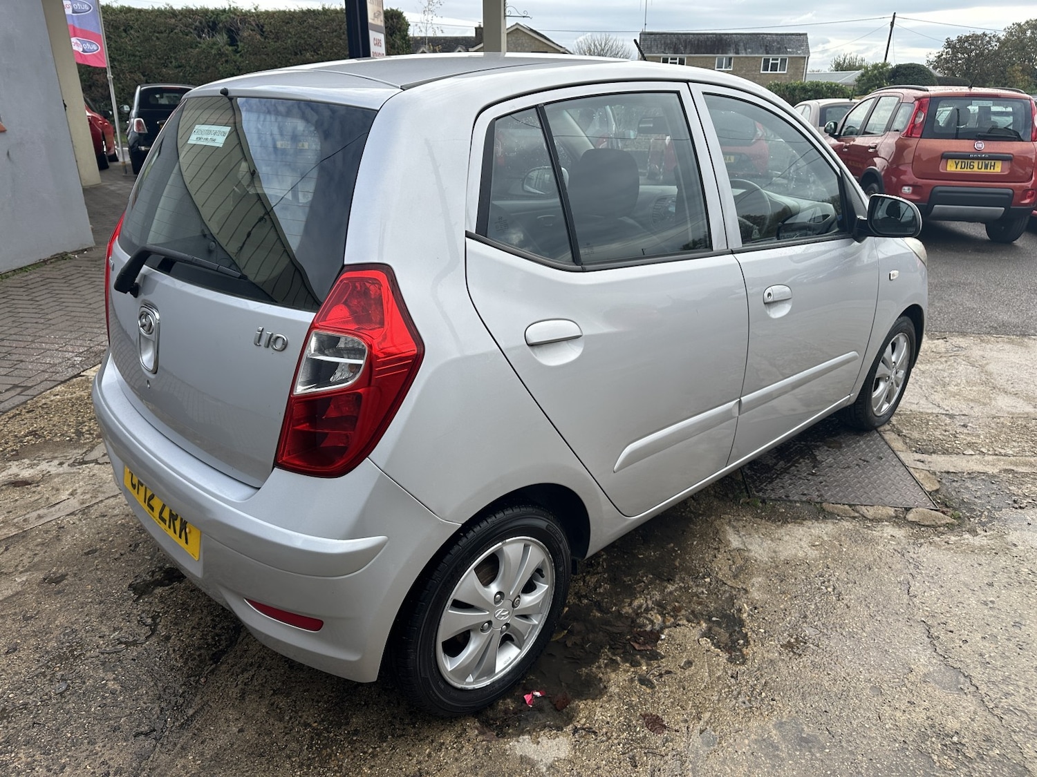 Used Hyundai i10 2012 for sale - 76956943: Photo 5