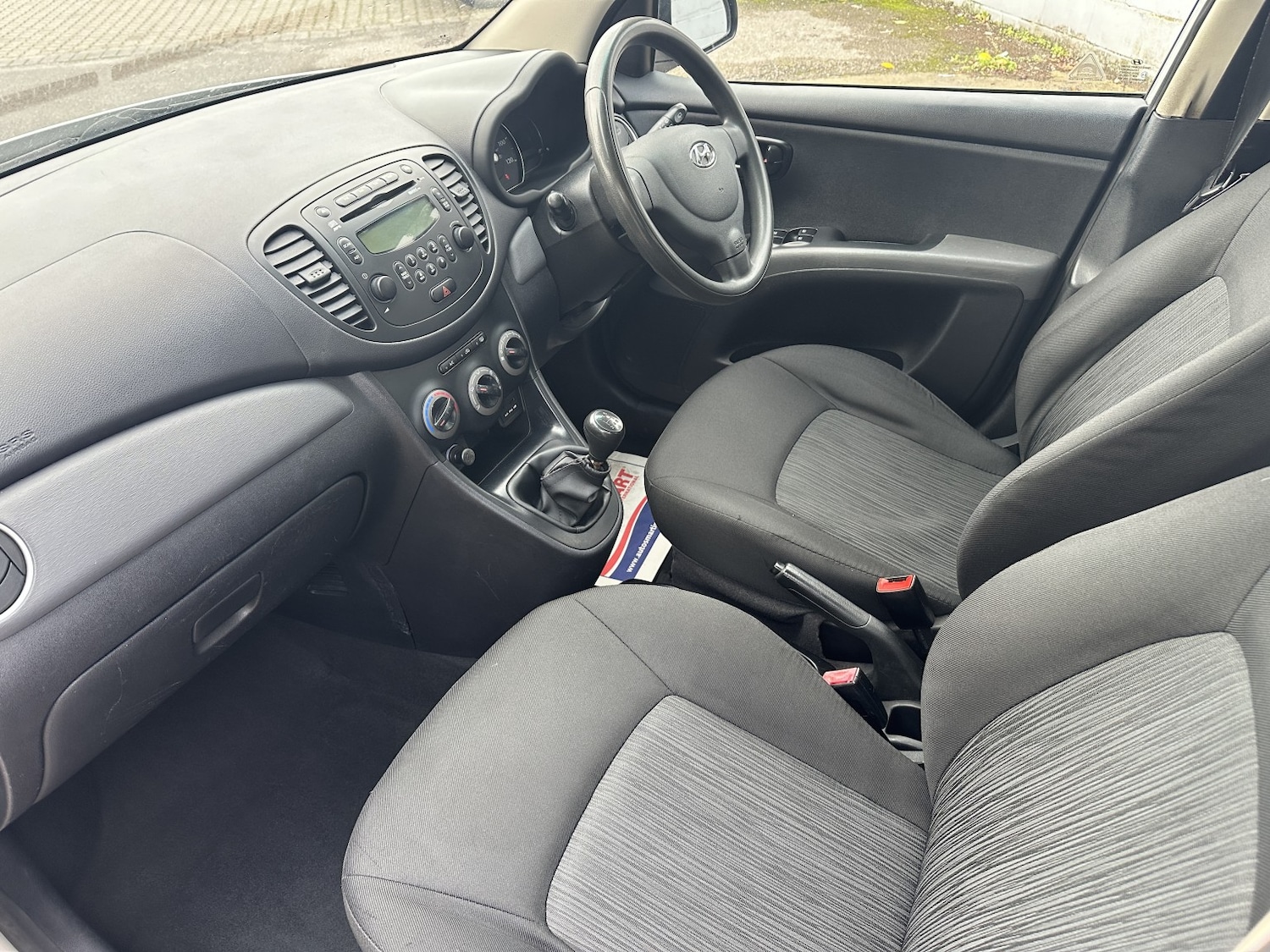 Used Hyundai i10 2012 for sale - 76956943: Photo 9