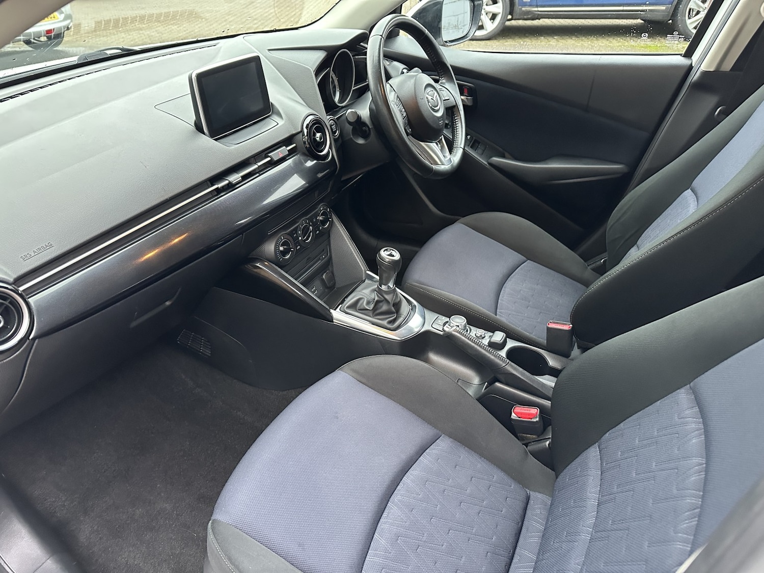 Used Mazda Mazda2 2016 for sale - 76956926: Photo 9