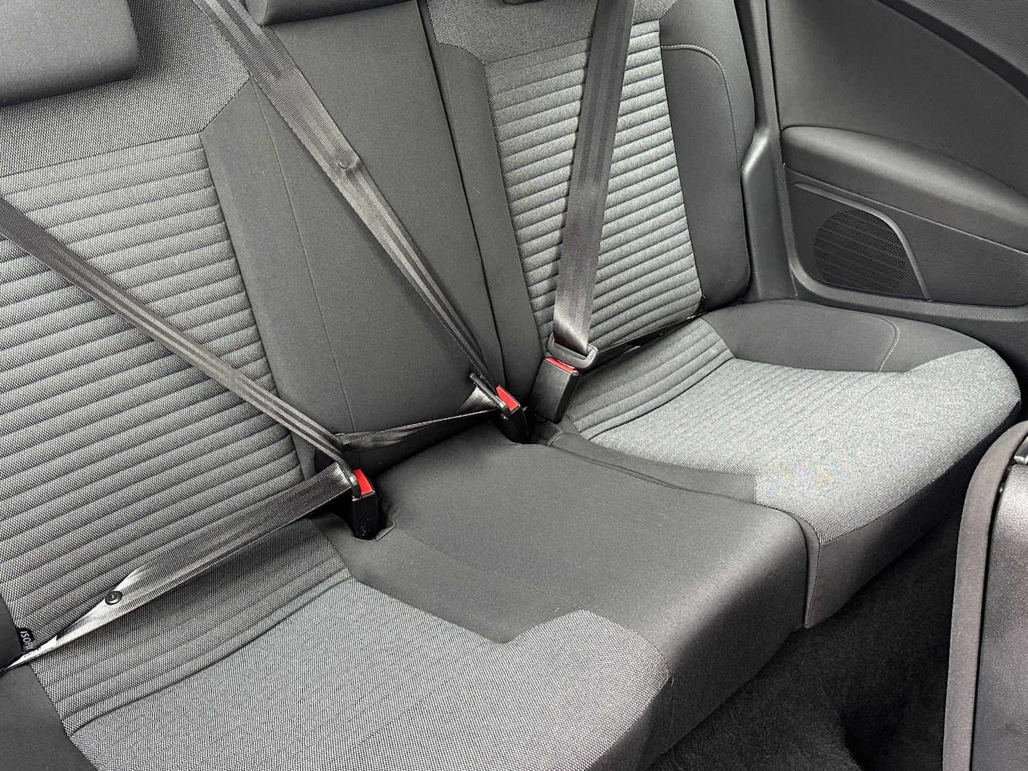 Used Volkswagen Polo 2011 for sale - 77792761: Photo 12