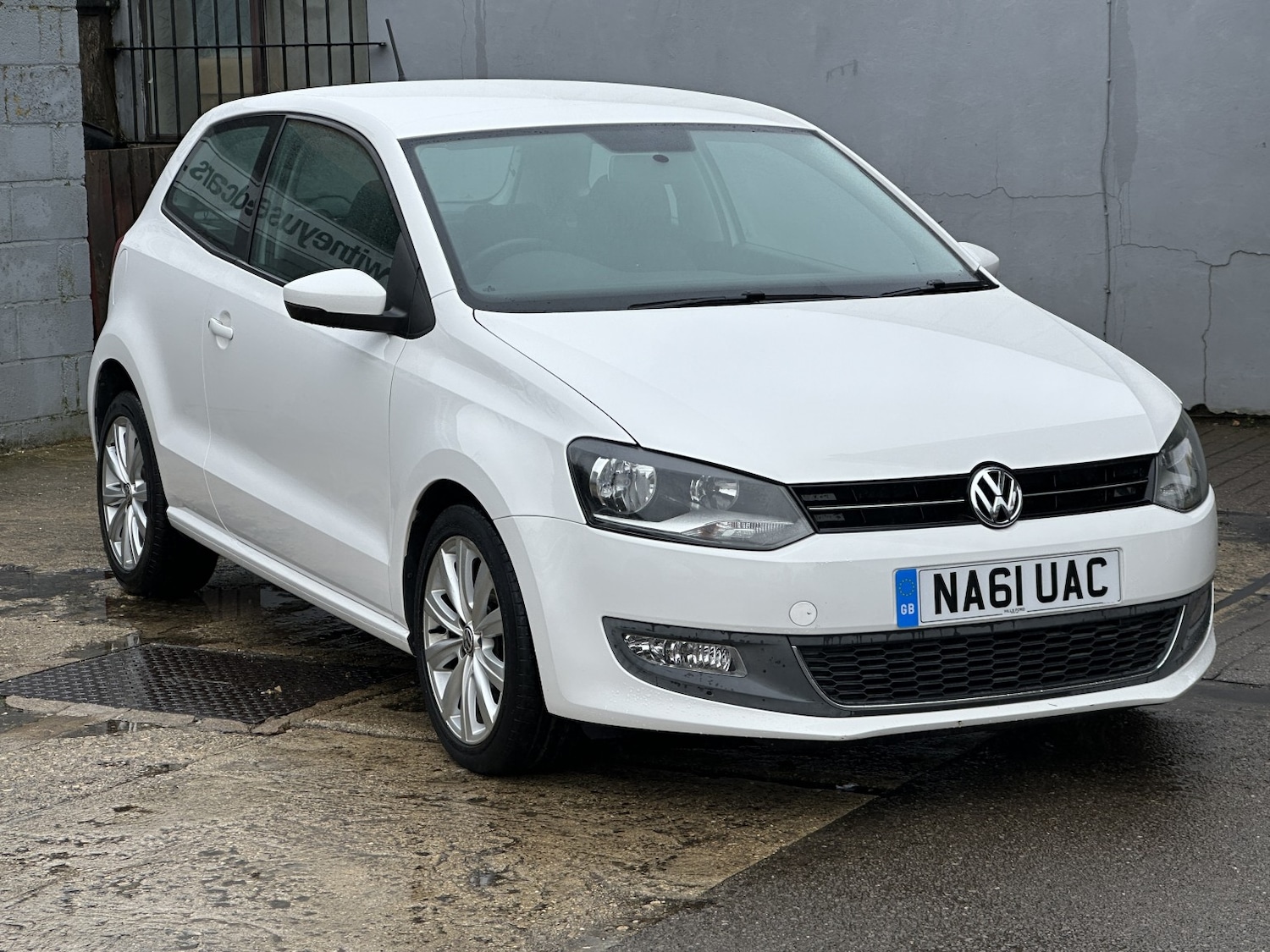 Used Volkswagen Polo 2011 for sale - 77792761: Photo 3