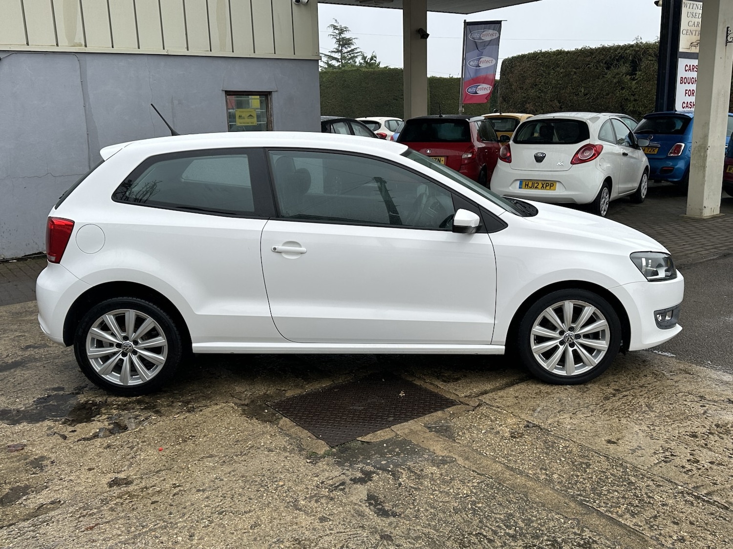 Used Volkswagen Polo 2011 for sale - 77792761: Photo 4