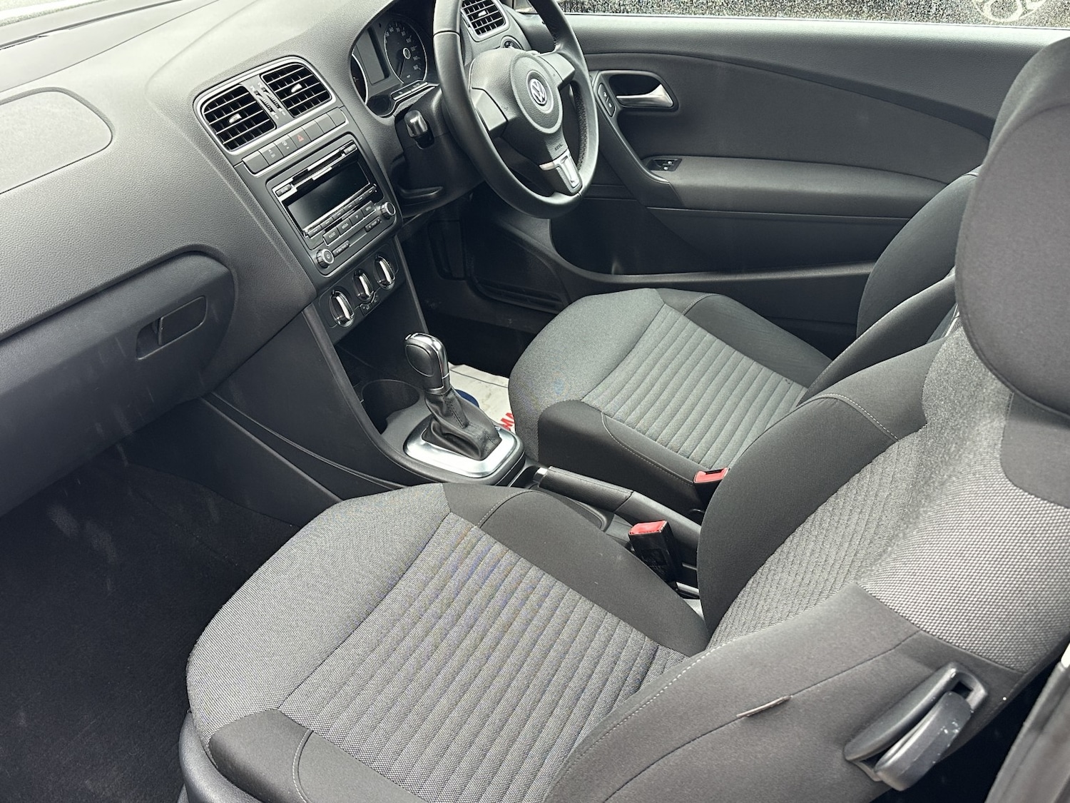 Used Volkswagen Polo 2011 for sale - 77792761: Photo 9