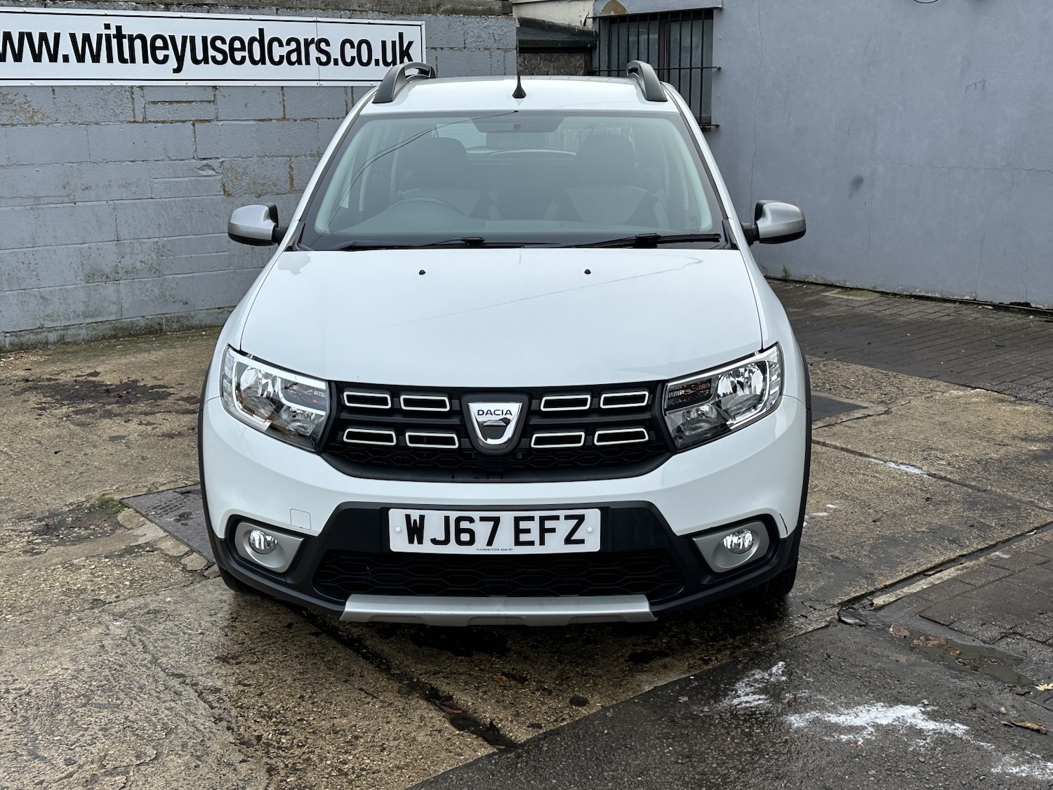 Used Dacia Sandero Stepway 2017 for sale - 77409494: Photo 2