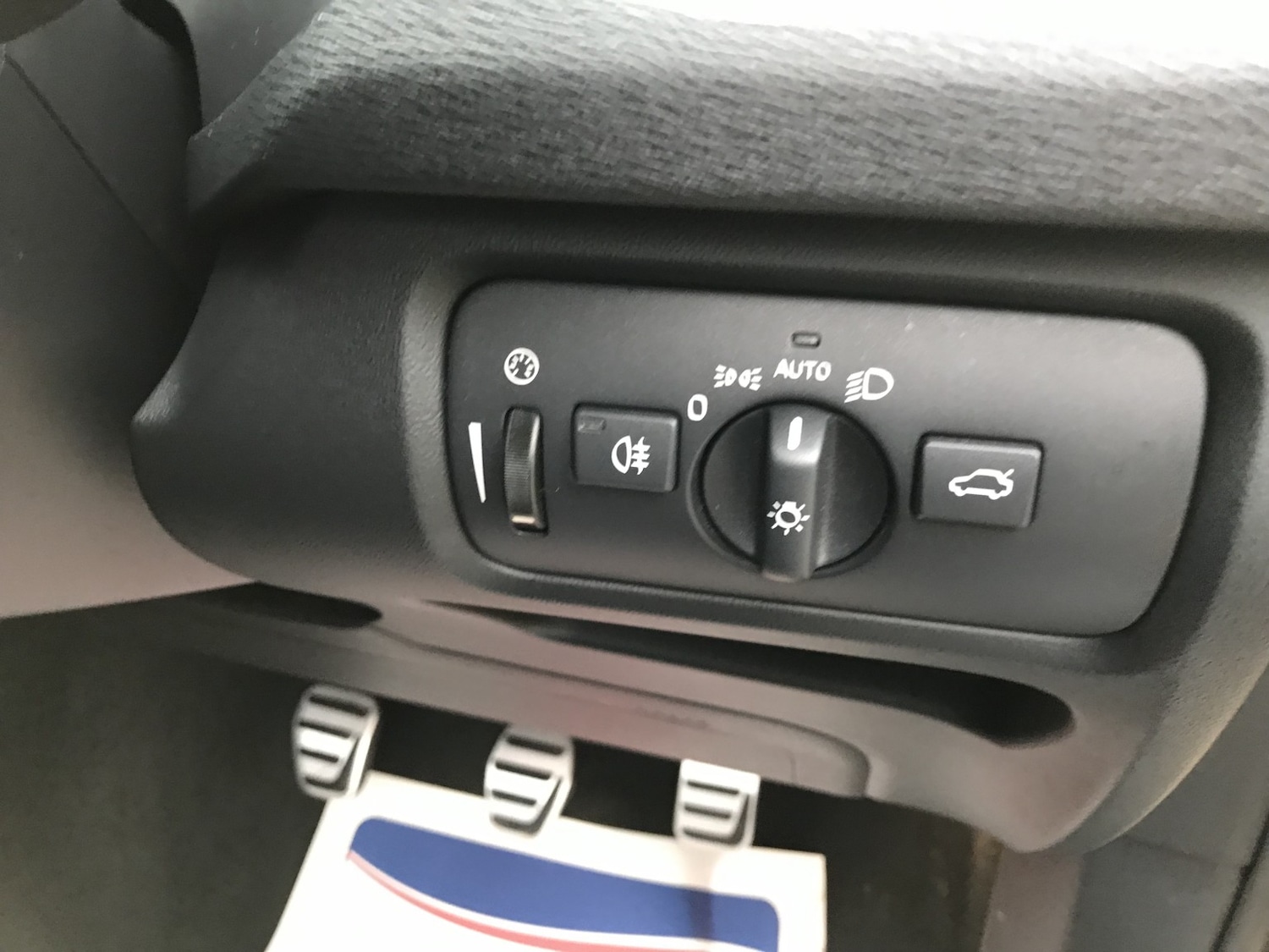 Used Volvo V40 2016 for sale - 77409592: Photo 15