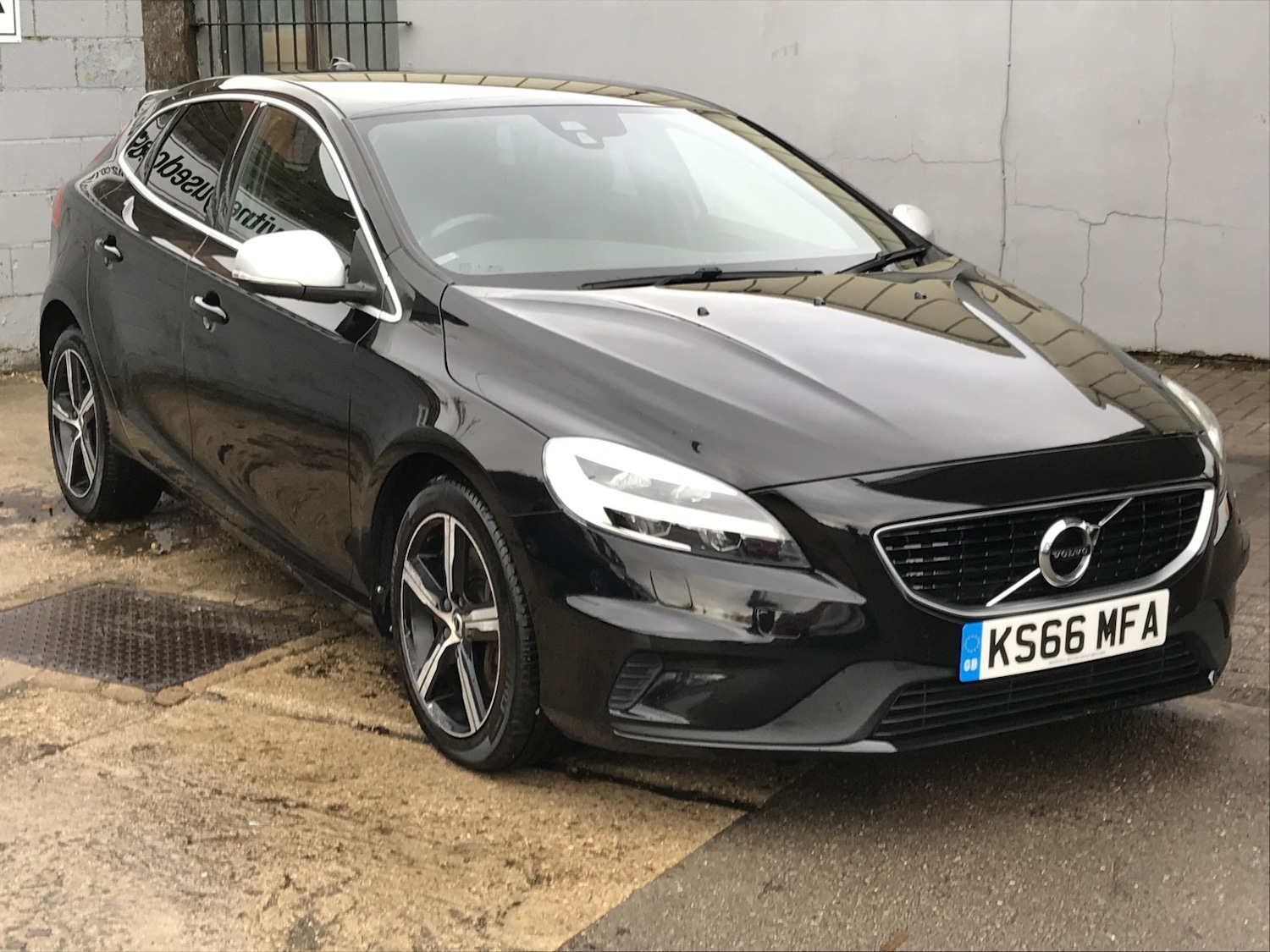 Used Volvo V40 2016 for sale - 77409592: Photo 3