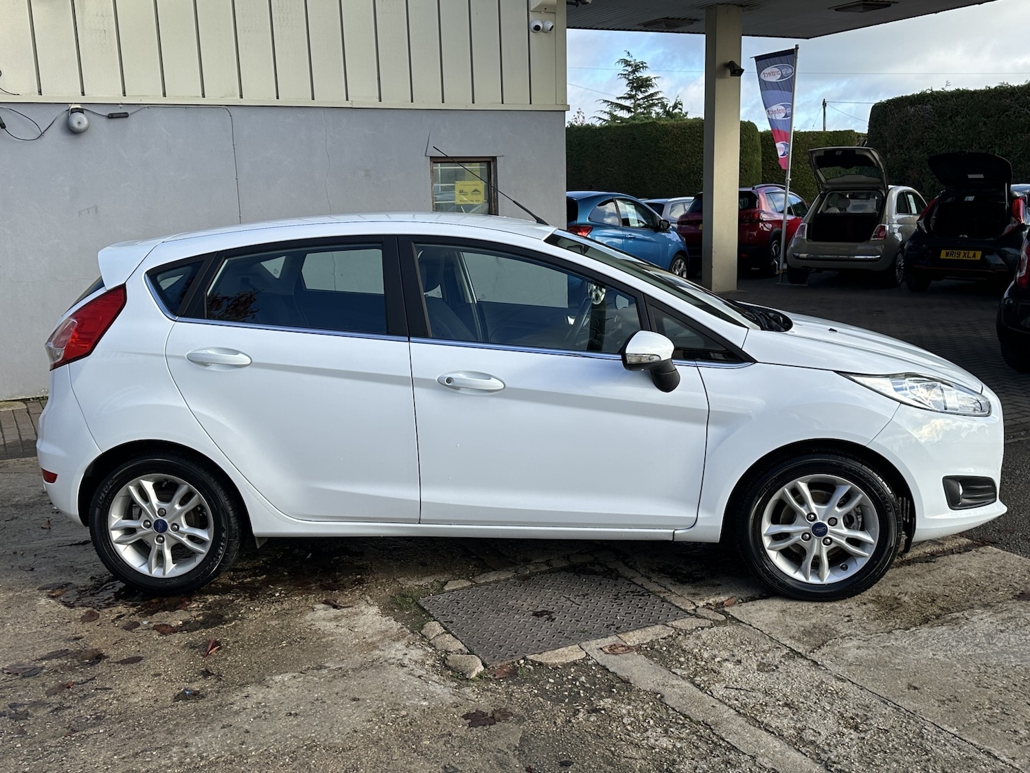 Used Ford Fiesta 2014 for sale - 76956963: Photo 4