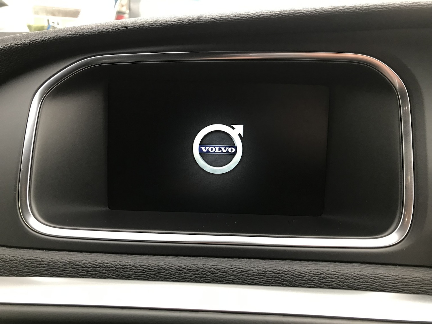 Used Volvo V40 2016 for sale - 77173178: Photo 21