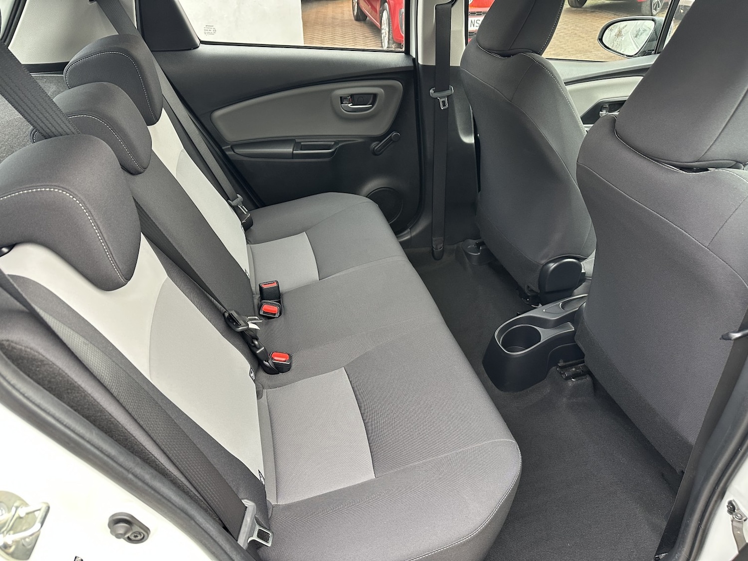 Used Toyota Yaris 2017 for sale - 77065695: Photo 12