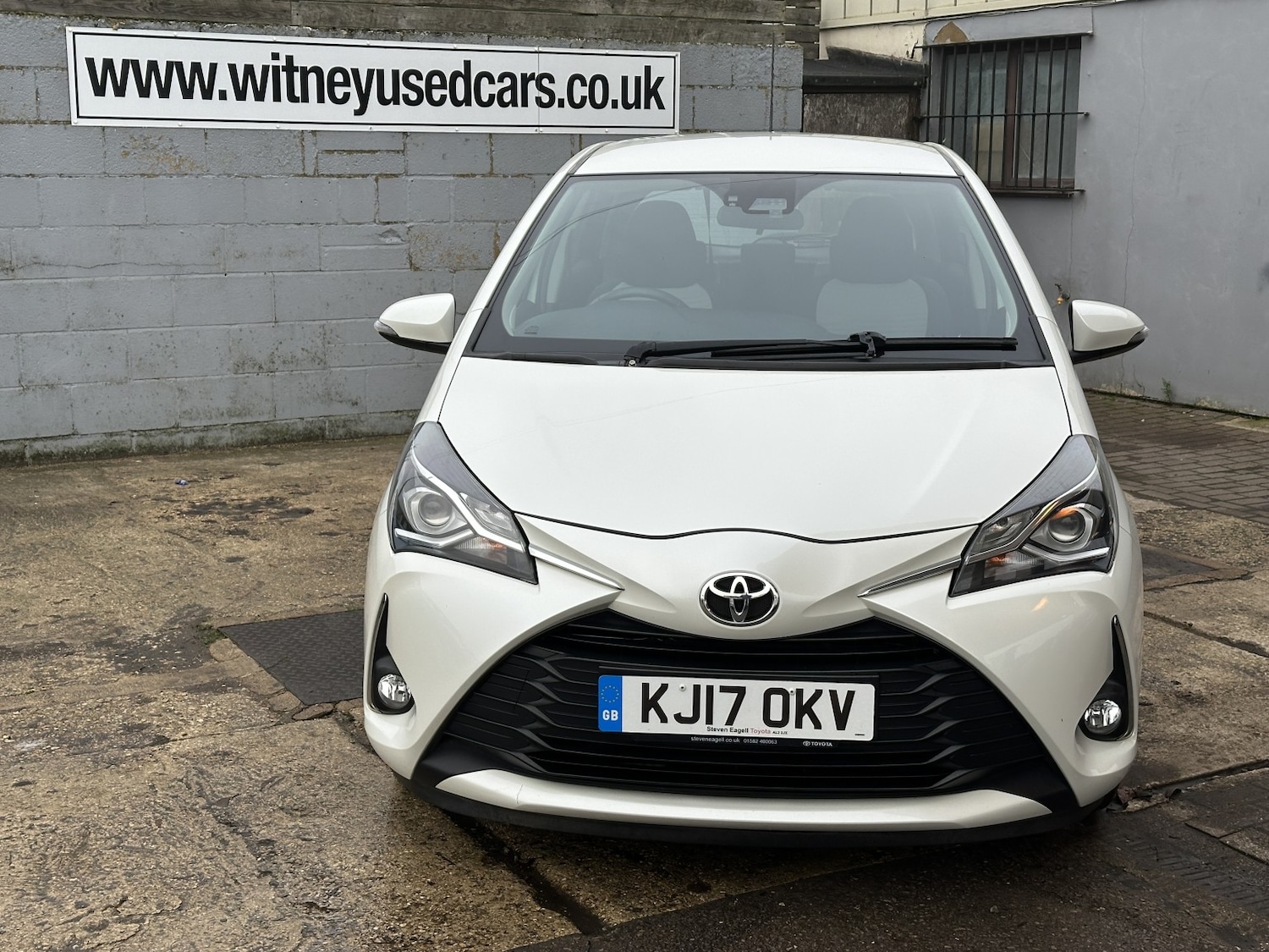 Used Toyota Yaris 2017 for sale - 77065695: Photo 2