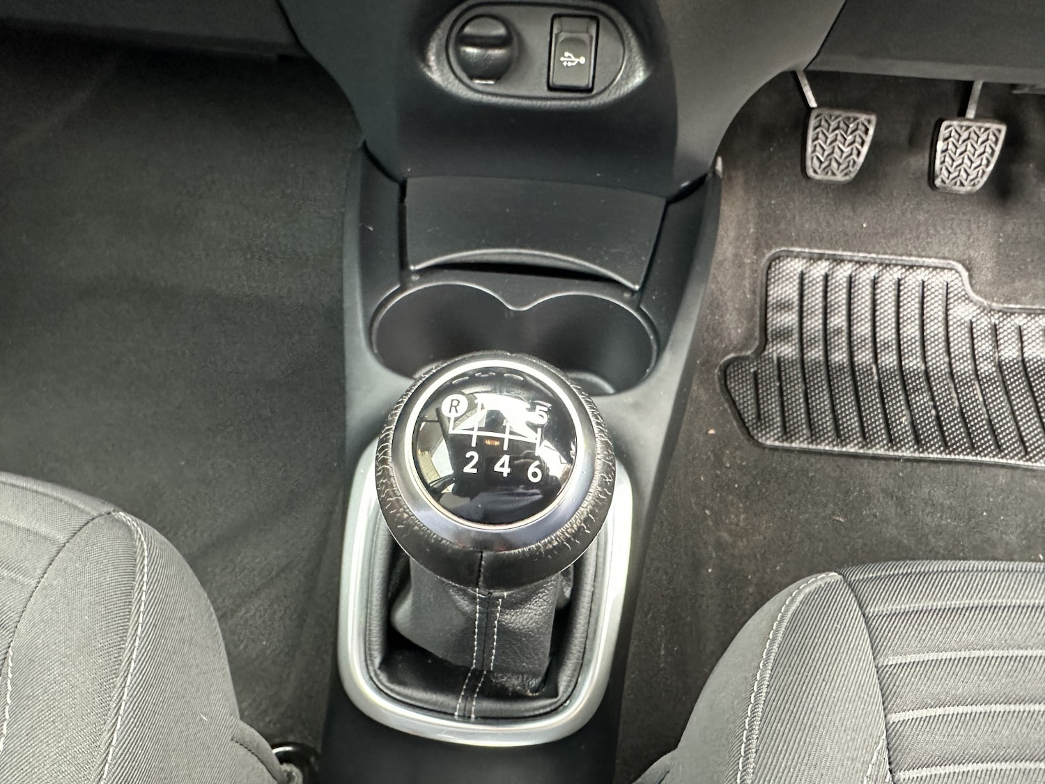 Used Toyota Yaris 2017 for sale - 77065695: Photo 24