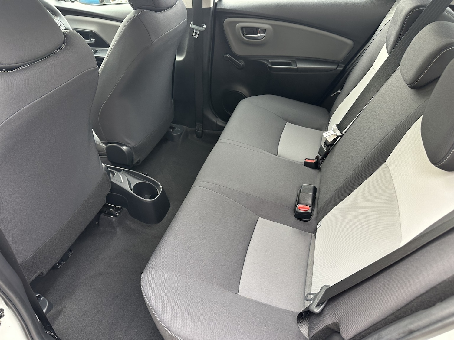 Used Toyota Yaris 2017 for sale - 77065695: Photo 9