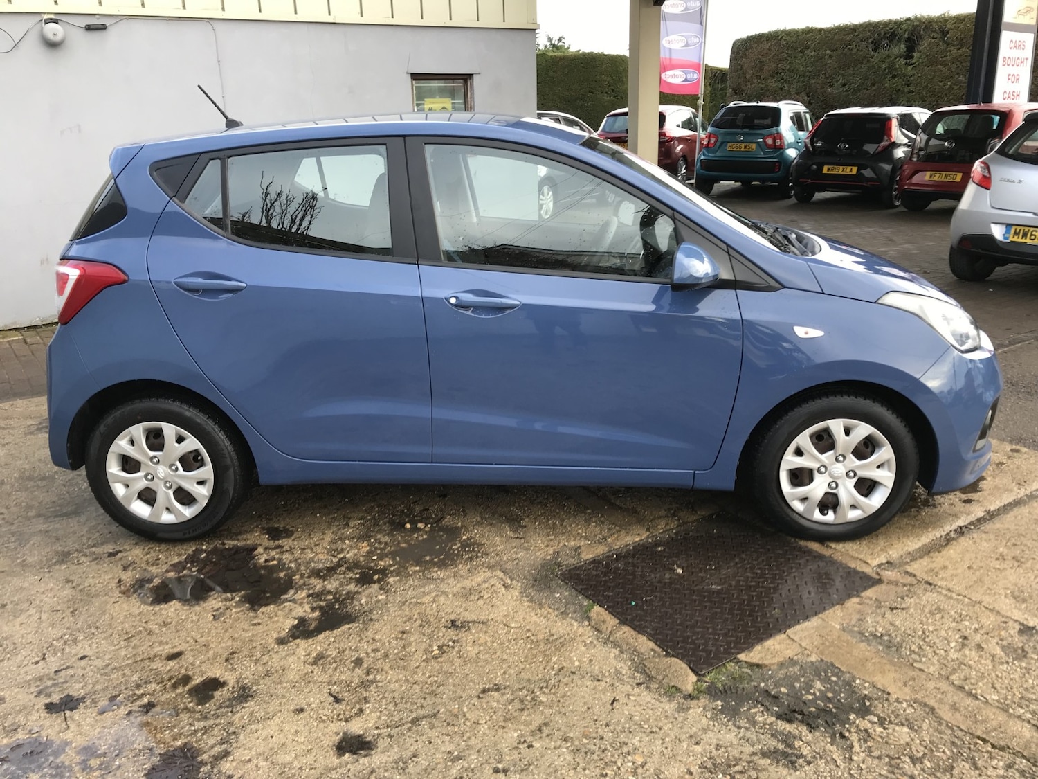 Used Hyundai i10 2016 for sale - 77251145: Photo 4