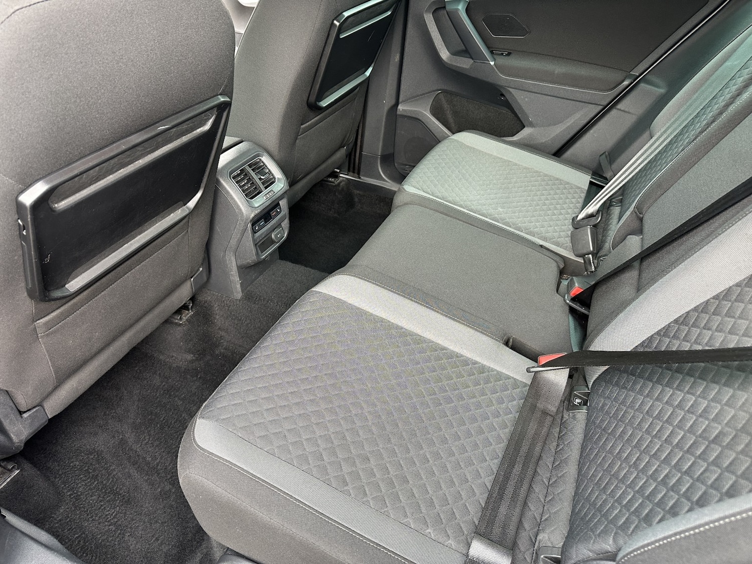 Used Volkswagen Tiguan 2016 for sale - 76956929: Photo 12