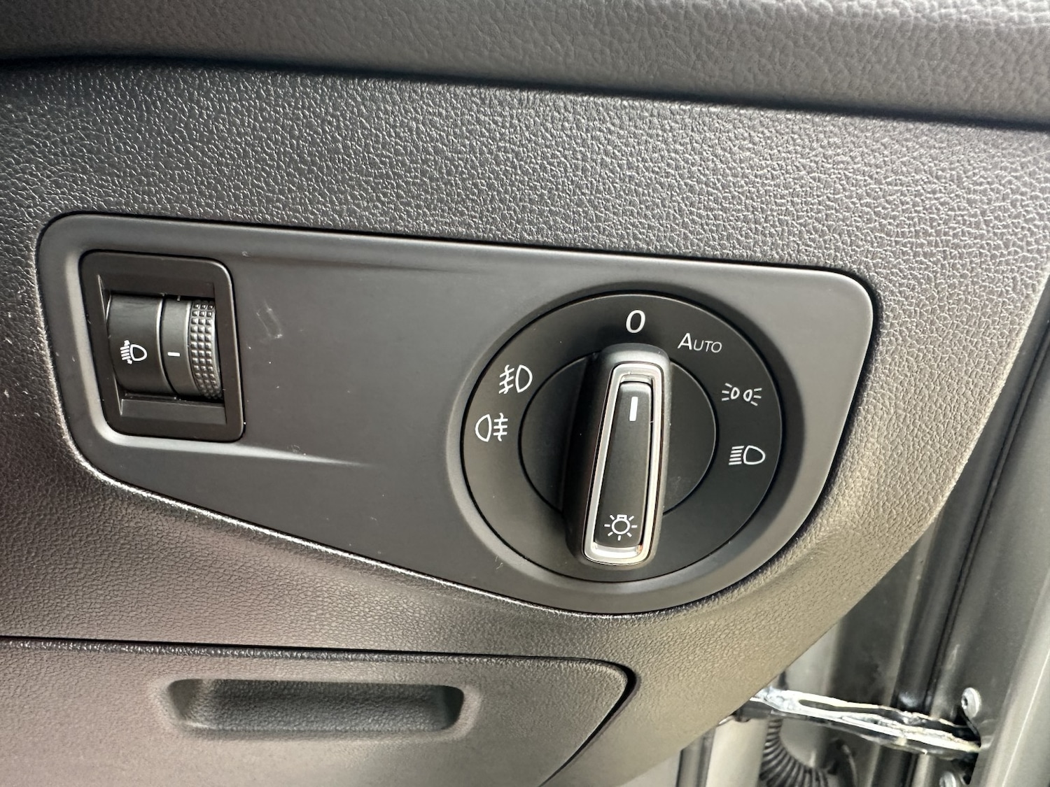 Used Volkswagen Tiguan 2016 for sale - 76956929: Photo 22