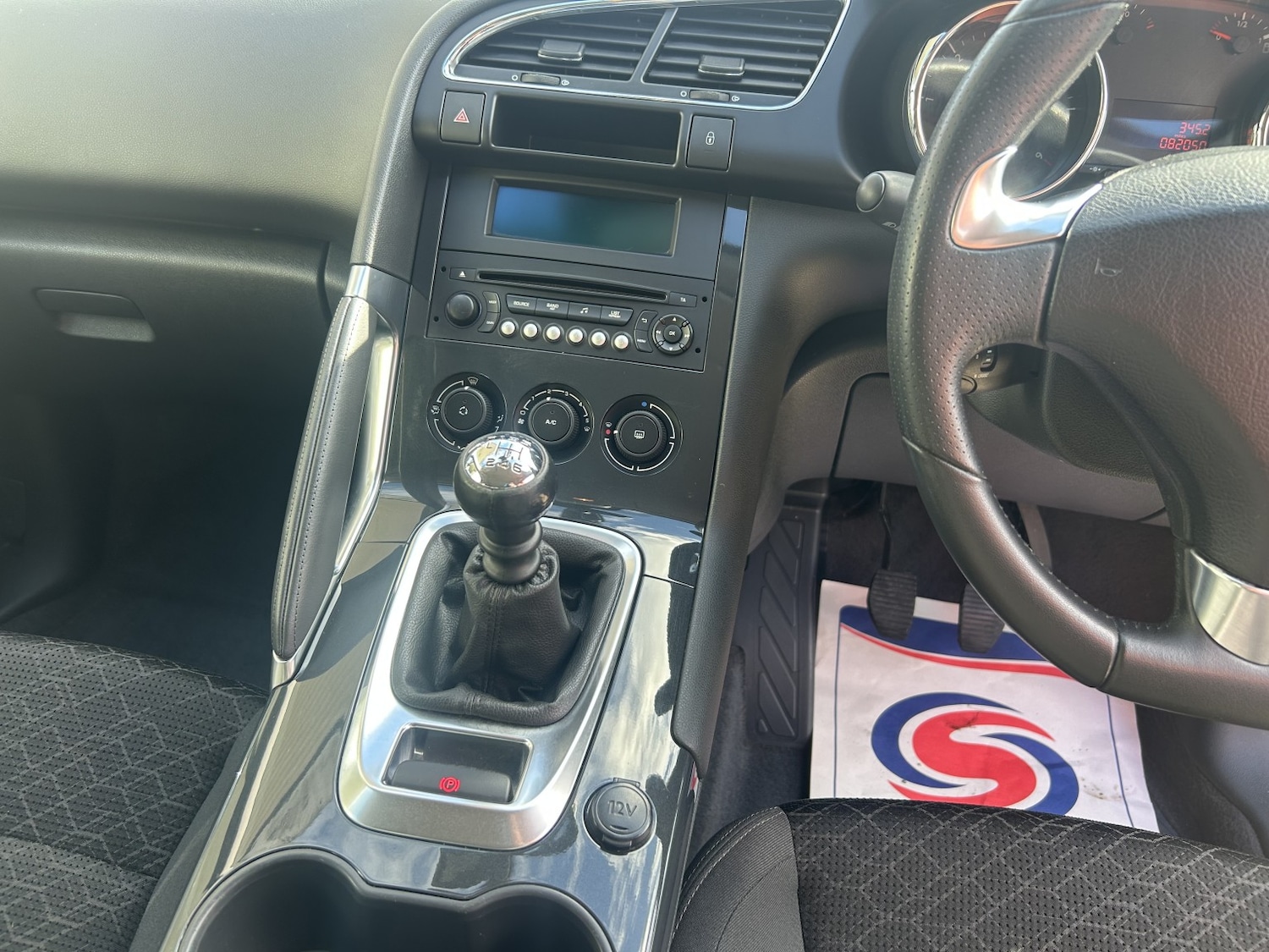 Used Peugeot 3008 2015 for sale - 77792758: Photo 14