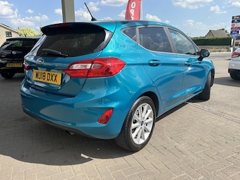 Used Ford Fiesta 2018 for sale - 78727277: Photo