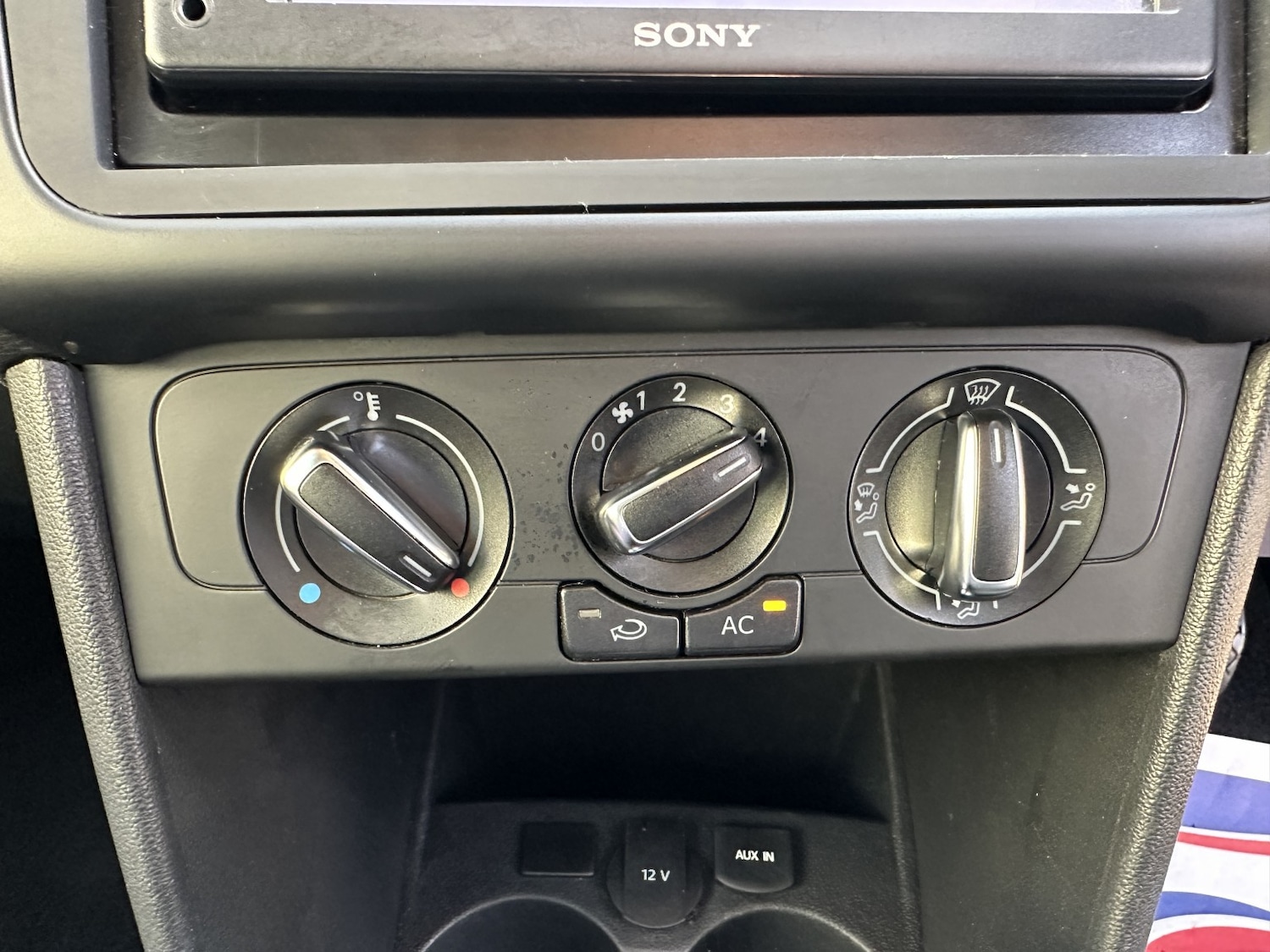 Used Volkswagen Polo 2014 for sale - 77065641: Photo 19