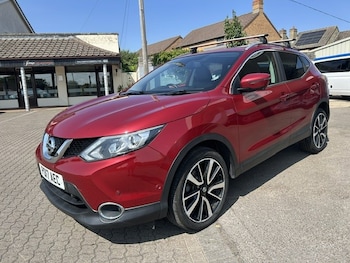 Used Nissan Qashqai 2017 for sale - 79463461: Photo
