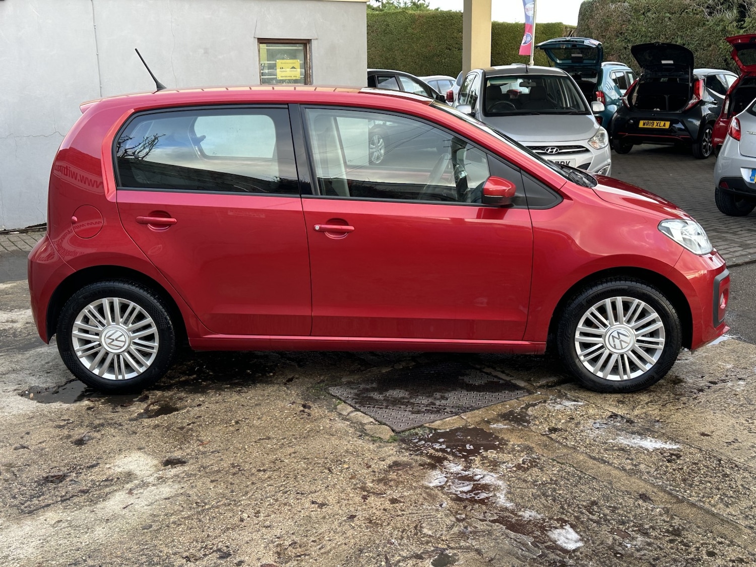 Used Volkswagen up! 2021 for sale - 77065731: Photo 4