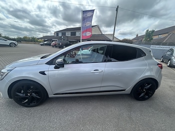 Used Renault Clio 2023 for sale - 78659778: Photo