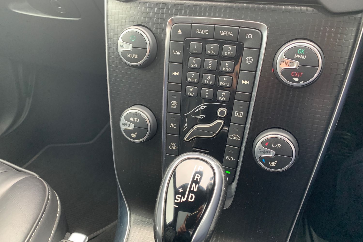 Used Volvo V40 2019 for sale - 76184025: Photo 15