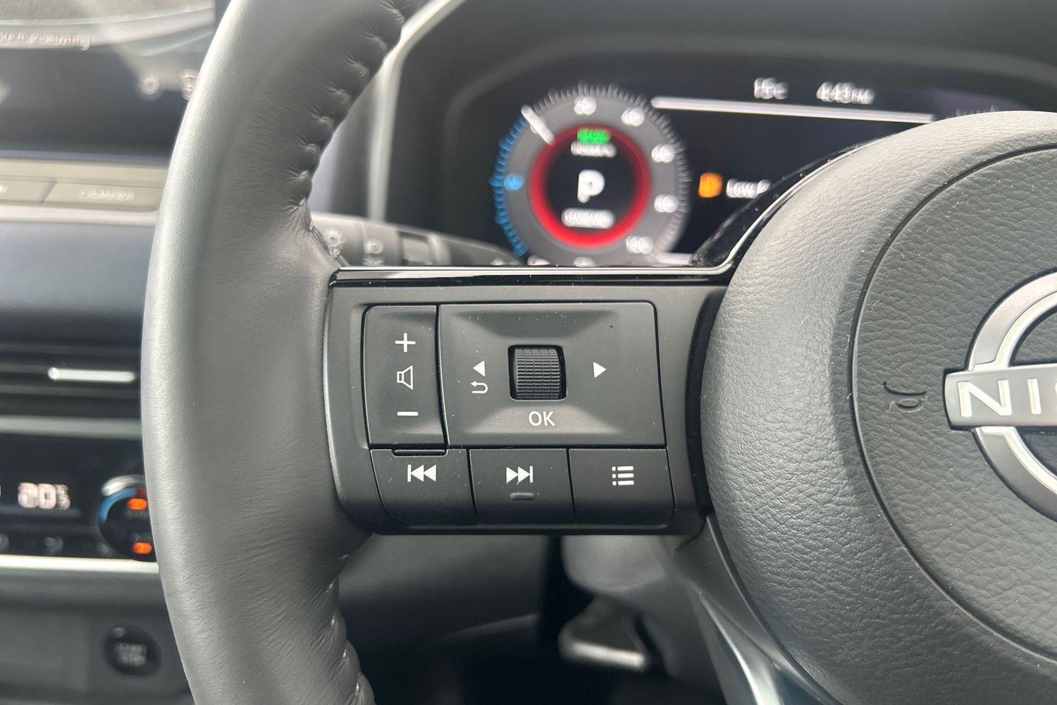 Used Nissan Qashqai 2024 for sale - 76130496: Photo 21