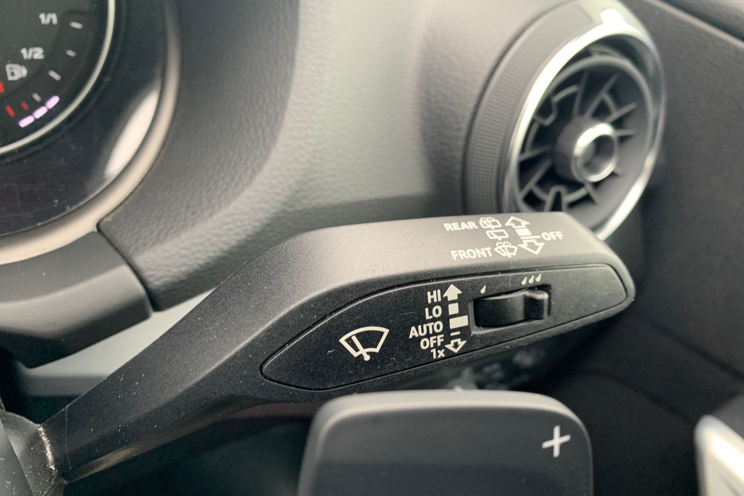 Used Audi Q2 2020 for sale - 75738448: Photo 31