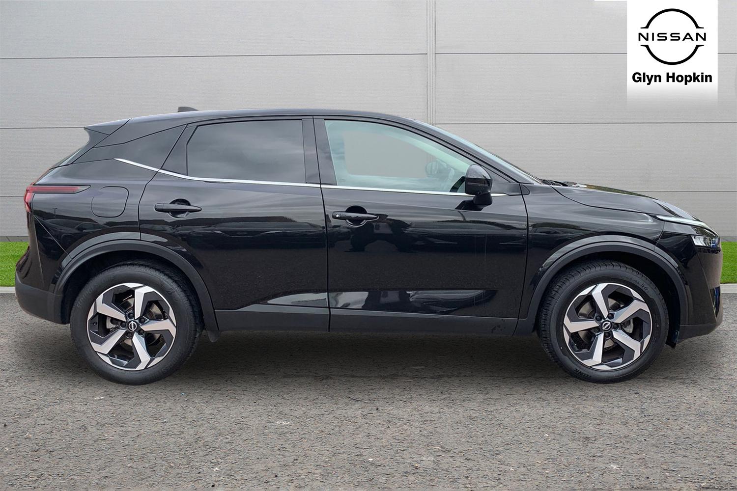 Used Nissan Qashqai 2022 for sale - 76078947: Photo 2