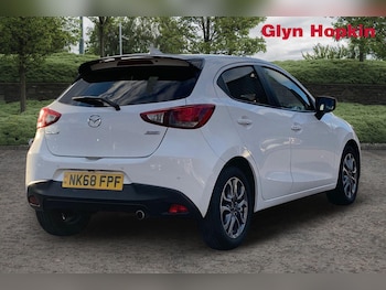 Used Mazda Mazda2 2018 for sale - 77532005: Photo