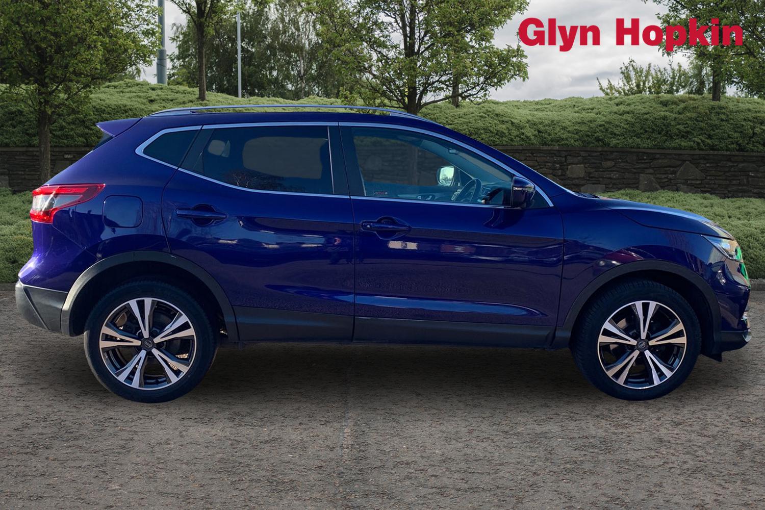 Used Nissan Qashqai 2018 for sale - 77372973: Photo 2