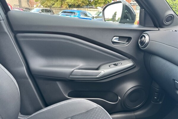 Used Nissan Juke 2024 for sale - 75443264: Photo 32