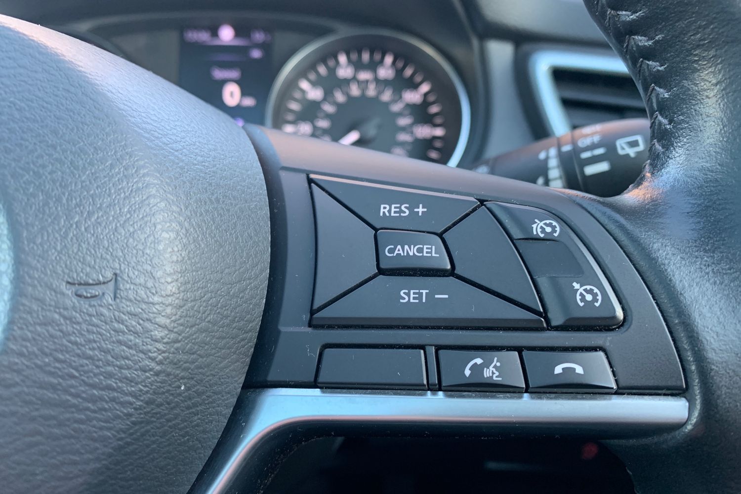 Used Nissan Qashqai 2018 for sale - 77877443: Photo 22