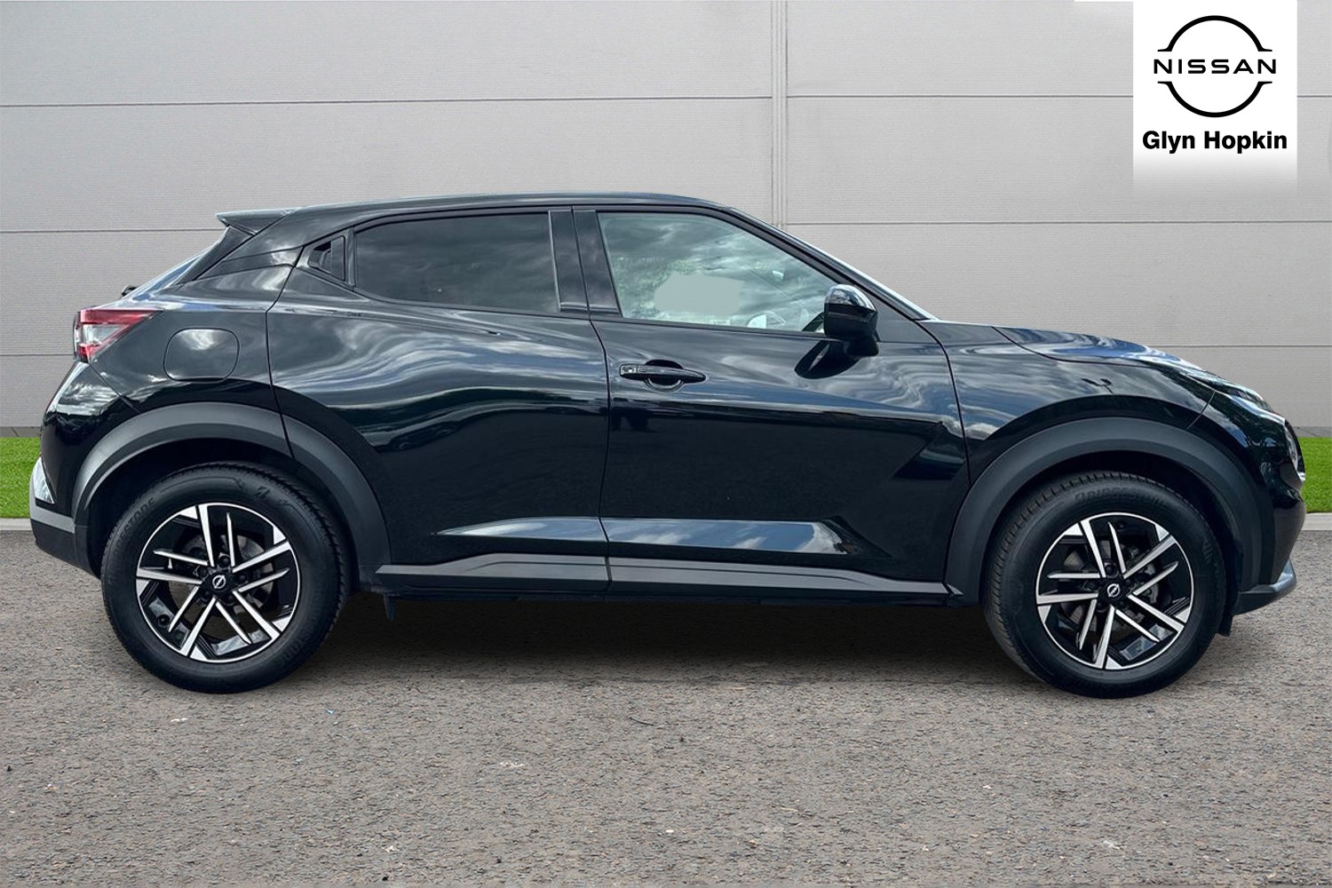 Used Nissan Juke 2024 for sale - 77151478: Photo 2