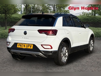 Used Volkswagen T-Roc 2024 for sale - 77158015: Photo