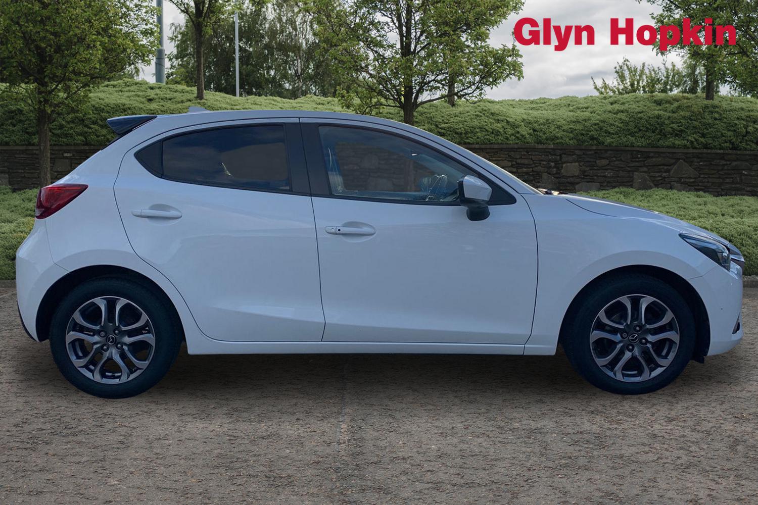 Used Mazda Mazda2 2018 for sale - 77739950: Photo 2