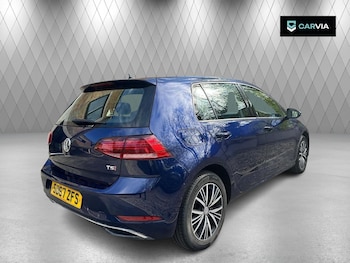 Used Volkswagen Golf 2017 for sale - 78134862: Photo
