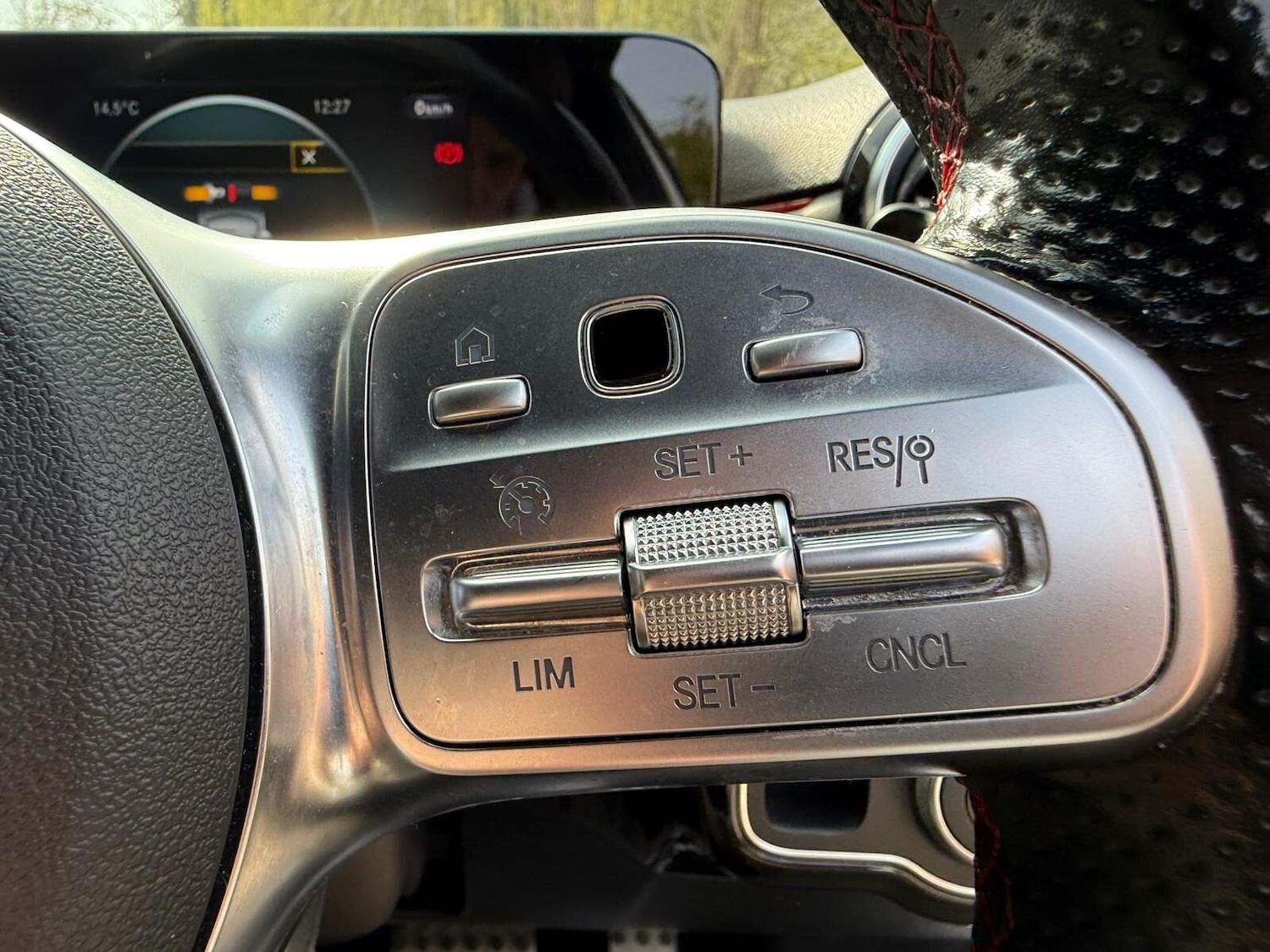 Used Mercedes-Benz A-Class 2018 for sale - 77985024: Photo 23