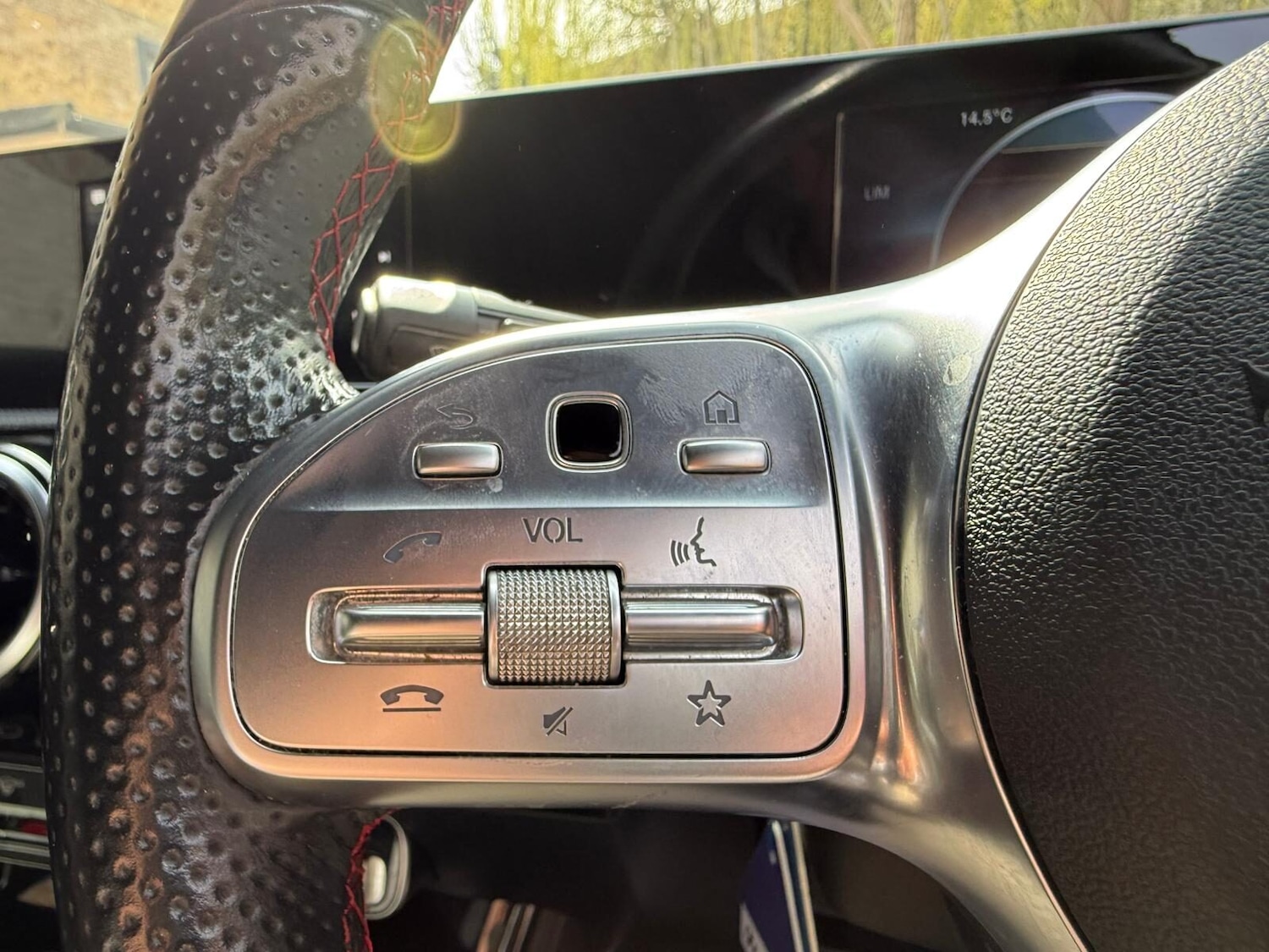 Used Mercedes-Benz A-Class 2018 for sale - 77985024: Photo 24