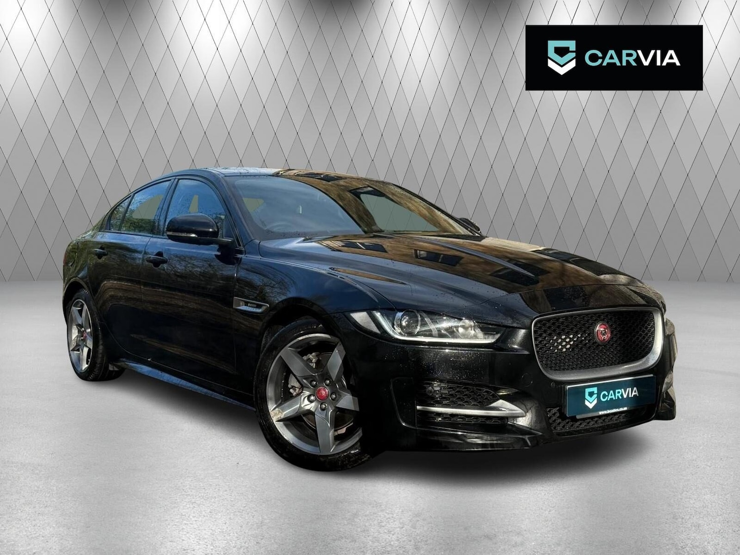 Used Jaguar XE for sale - 78027267: Photo 1