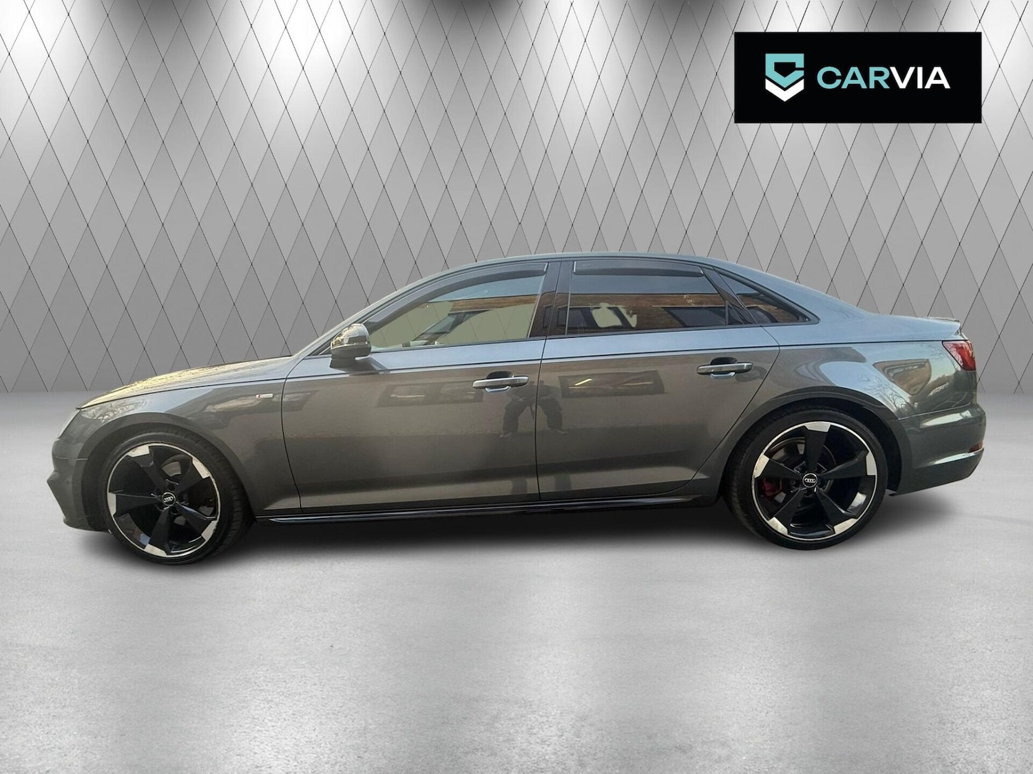 Used Audi A4 2018 for sale - 77679815: Photo 4