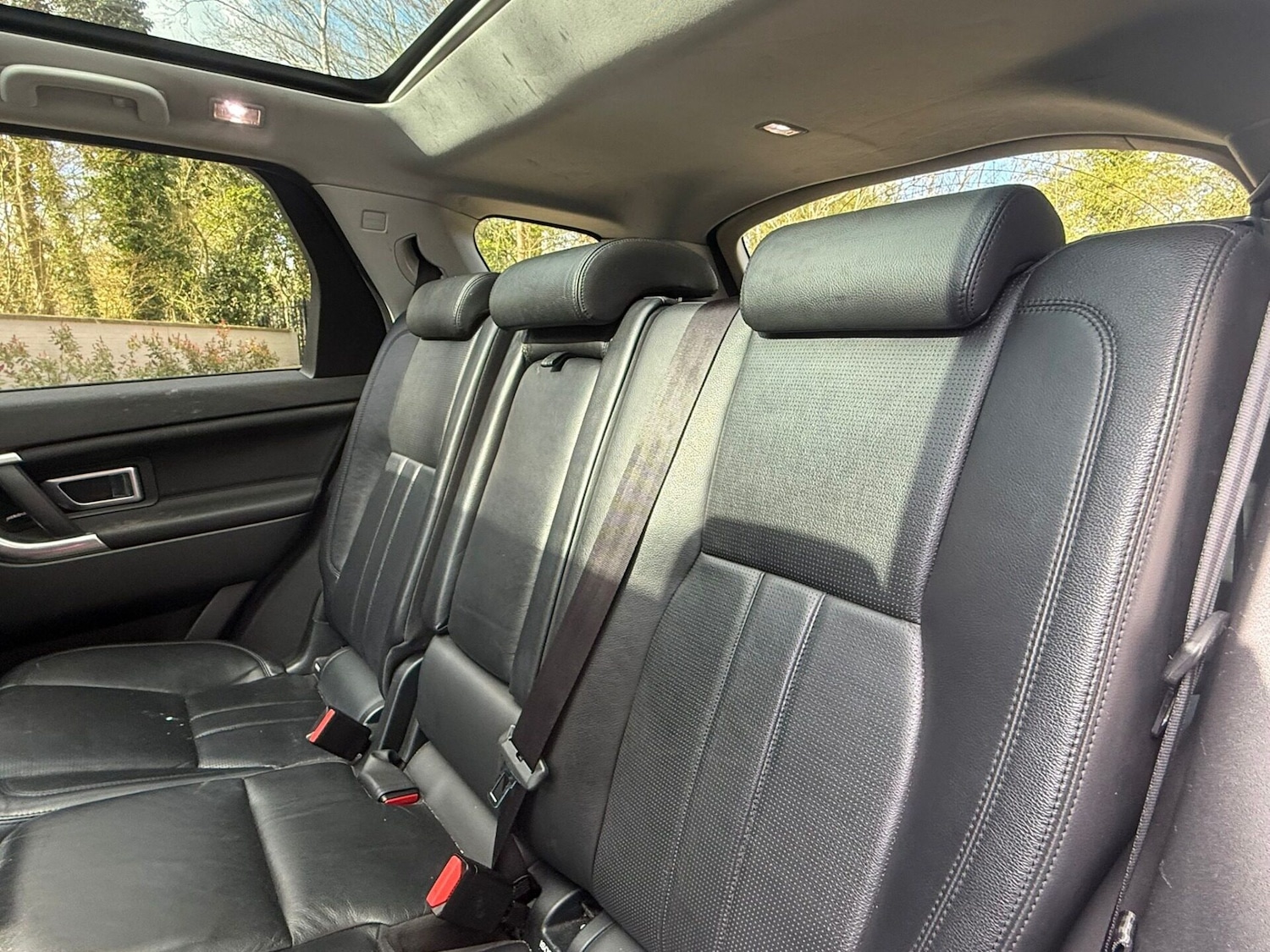 Used Land Rover Discovery Sport 2017 for sale - 77890770: Photo 12