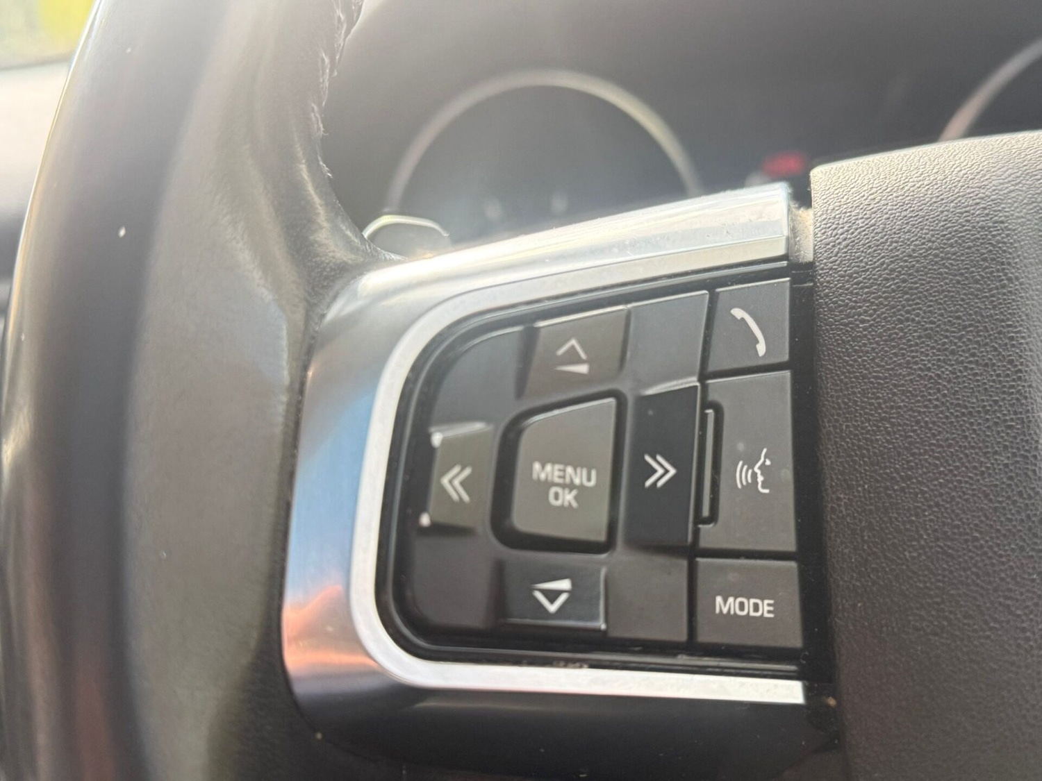 Used Land Rover Discovery Sport 2017 for sale - 77890770: Photo 15