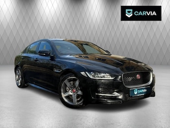 Used Jaguar XE 2018 for sale - 79522301: Photo