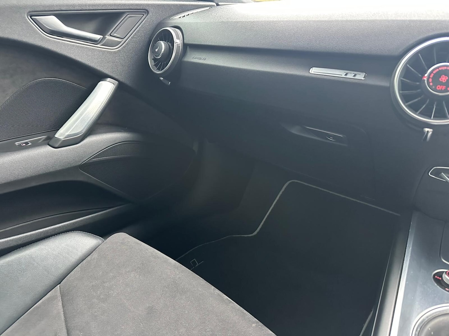 Used Audi TT 2015 for sale - 77337754: Photo 17