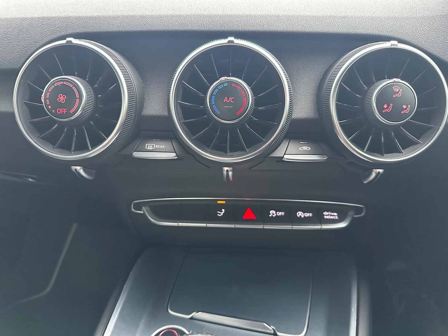 Used Audi TT 2015 for sale - 77337754: Photo 18